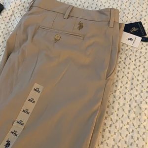 NWT Men’s Polo khakis